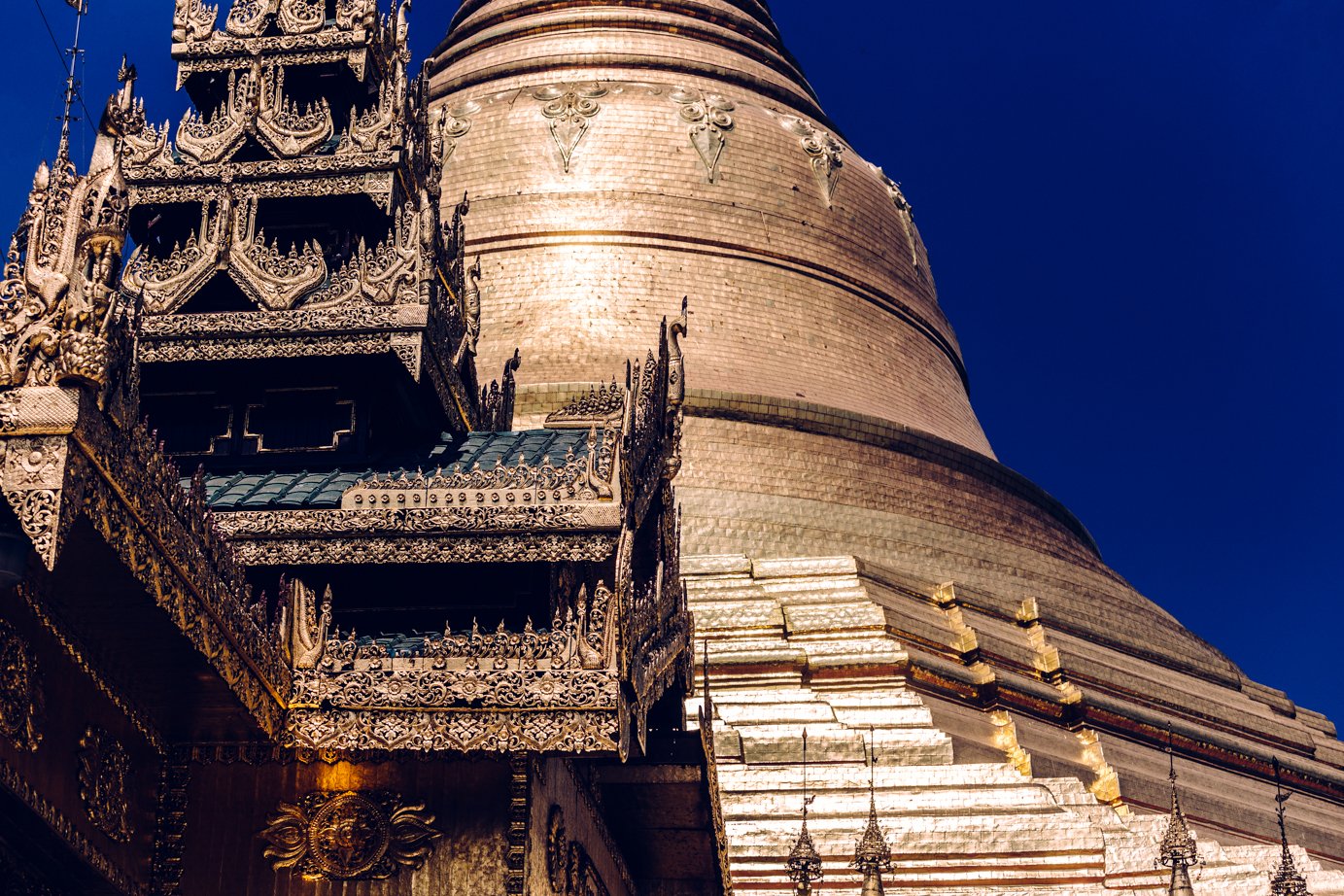 Schwedagon Paya Pagoda
