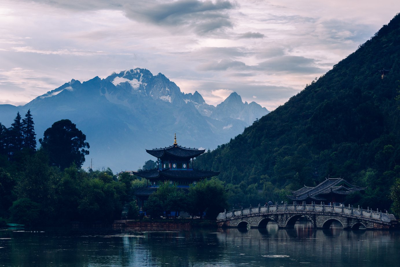 Chyba najbardziej typowy obrazek. Kto nie ma takiego zdjęcia, a twierdzi, że był w Lijiang, to kłamie;)